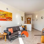 Апартаменти #256 Sea & Sun View By Holidays Портіман